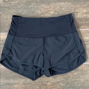 Lululemon high rise Speed Ip Shorts, size 6